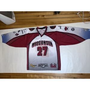 Vintage Projoy T-shirt XS/TP Wisconsin 27 Drayna State Wars Hockey 2013 New